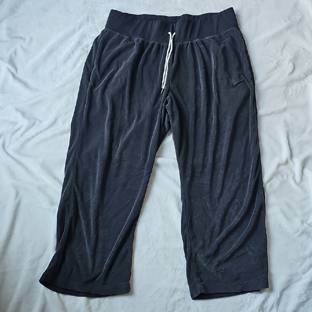 Nike Womans Dark Gray Sweatpants